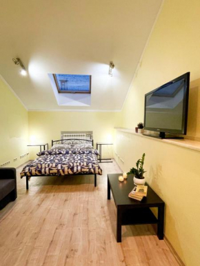 Uneed Apartment K21
